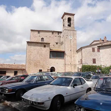 卡斯特罗伊扎里尼托迪度假村酒店 乡村民宿