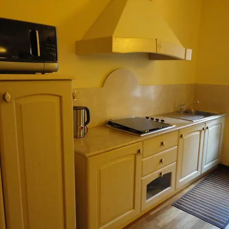 乡村民宿 卡斯特罗伊扎里尼托迪度假村酒店 托迪