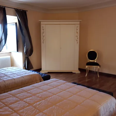 Castello Izzalini * Todi