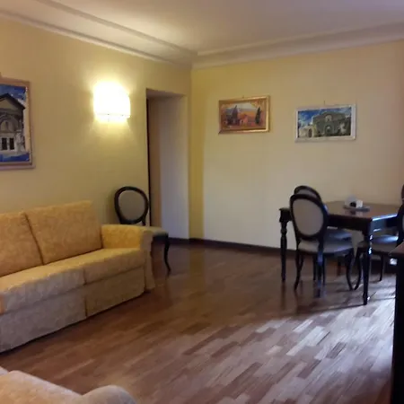 Casa di campagna Castello Izzalini *