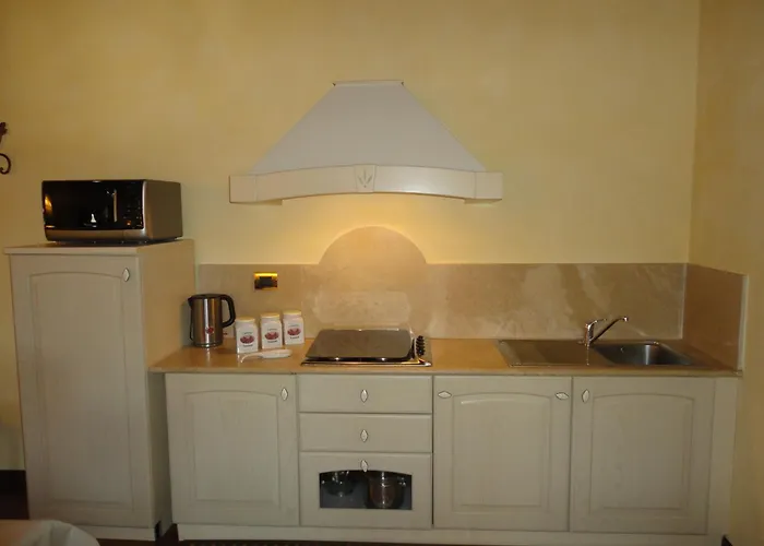 Castello Izzalini Todi