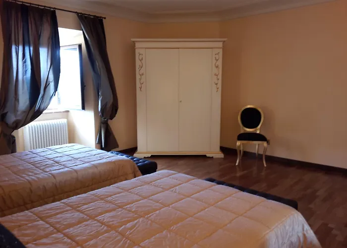 Castello Izzalini * Todi