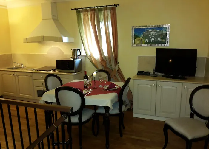 Castello Izzalini * Todi