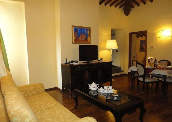 Castello Izzalini Todi