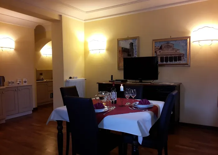 Castello Izzalini Country house *