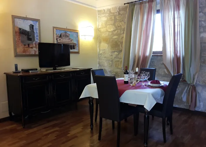 Landhaus Castello Izzalini Todi