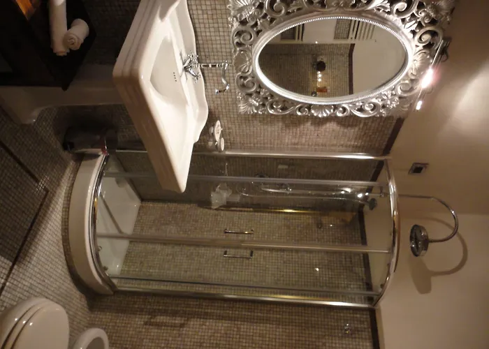 Castello Izzalini * Todi