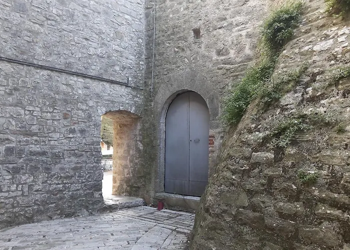 Country house Castello Izzalini Todi